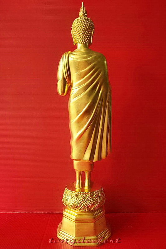 พระพุทธนาราวันตบพิตร วัดต้นลำไย จ.กาญจนบุรี ปี 2550 ปิดทองทั้งองค์ สวยมากค่ะ