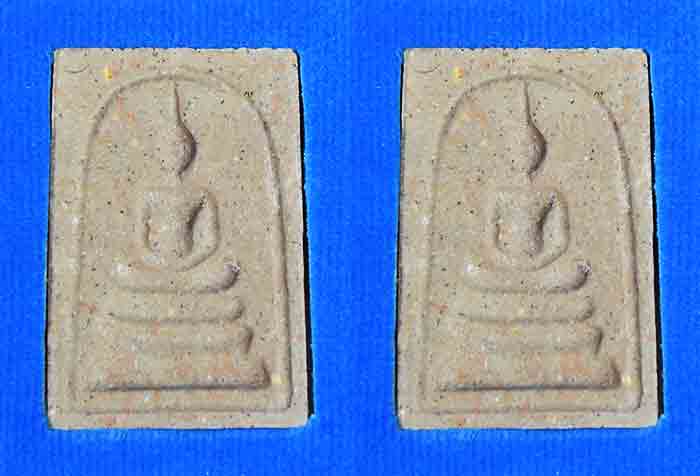 ***2 องค์***พระสมเด็จผงพรายกุมารหลังยันต์ห้าฝังพลอย