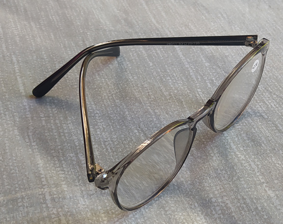 SALE เหลือเพียง 149.- ตัวสุดท้าย / แว่นตาสายตายาว ของใหม่ Clear Frame Streel Structure สวยๆ 