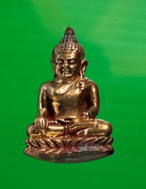 รูปหล่อลอยองค์หลวงพ่อเพชร วัดท่าหลวง จ.พิจิตร ปี 2525 