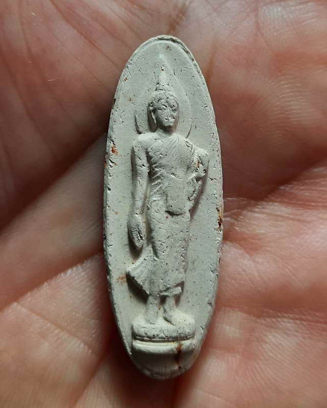 พระพุทธ25ศตวรรษเนื้อดินผสมผง องค์ที่2