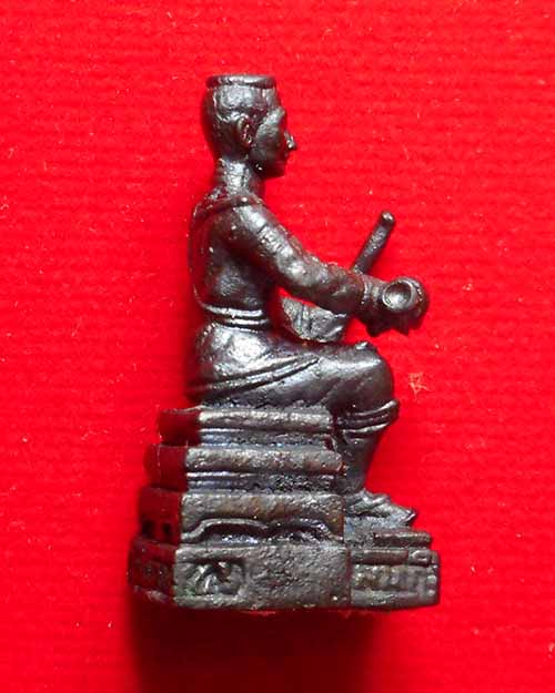   สมเด็จพระนเศวรมหาราช วัดใหญ่ชัยมงคล ปี 2546  