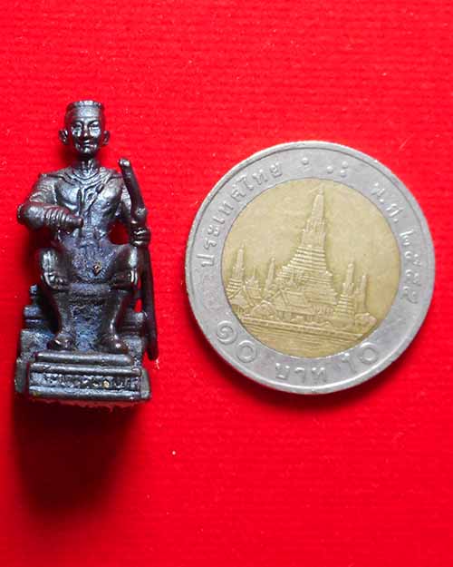   สมเด็จพระนเศวรมหาราช วัดใหญ่ชัยมงคล ปี 2546  