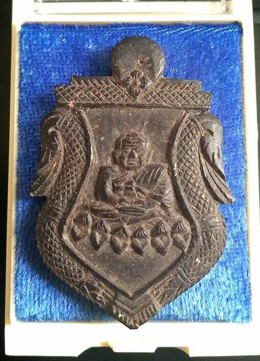 หลวงพ่อทวด กาละตาเดียวแกะ ไท่ทราบที่ สวยงามครับ เคาะเดียว