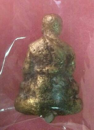 รูปหล่อโบราณ หลวงพ่ออวยพร วัดดอนยายหอม จ.นครปฐม หายากมากๆๆๆๆครับ