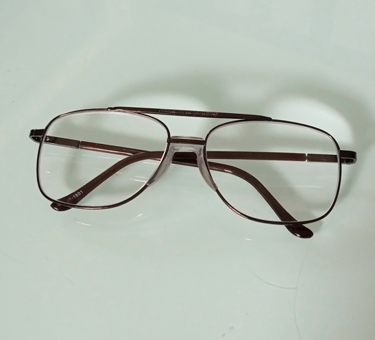 SALE499เหลือ199หมดแล้วหมดเลย แว่นสายตายาวทรงวินเทจ Steel Frame Top Bar ขาสปริง Pilot Design