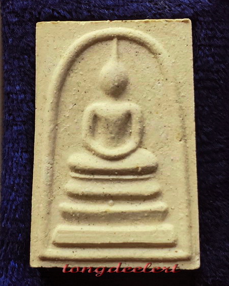 พระสมเด็จยันต์ห้า รุ่นเมตตามหาลาภ หลวงปู่หลิว วัดไร่แตงทอง ปี2539 สวยมากค่ะ