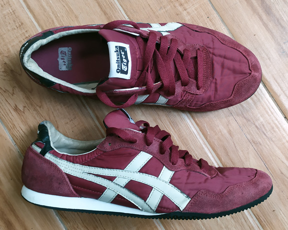 N รองเท้า Onitsuka Tiger ของแท้ , ราคาแบ่งปัน