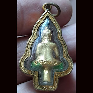 พระยอดธง ตอก ว.ต.บ.ต. ไม่ทราบที เลี่ยมไมครอนจับขอบ