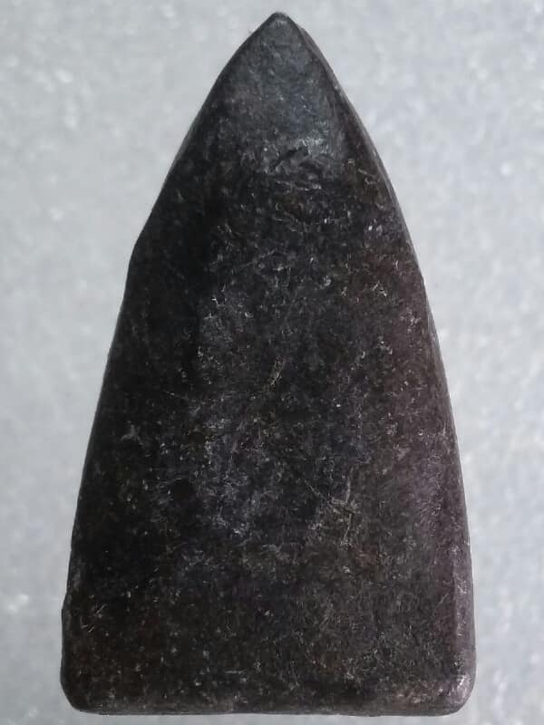 พระหลวงปู่ทวดหลังเรียบ ไมท่ทราบวัดออก  เคาะเดียวครับ 