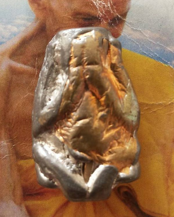 พระปิดตาดับทุกข์ พิมพ์ใหญ่ หลวงปู่บุญ วัดบ้านหมากมี่ จ.อุบลฯ