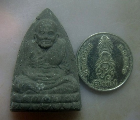 **วัดใจ**หลวงปู่ทวด เนื้อว่าน วัดโพธิ์ท่าเตียน**พร้อมใบฝอยเดิม สวยๆ