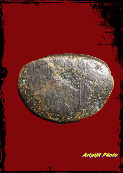 หลวงพ่อเงิน บางคลาน รุ่นปืนแตก พิมพ์นิยมเศียรกลม ปี 2528 