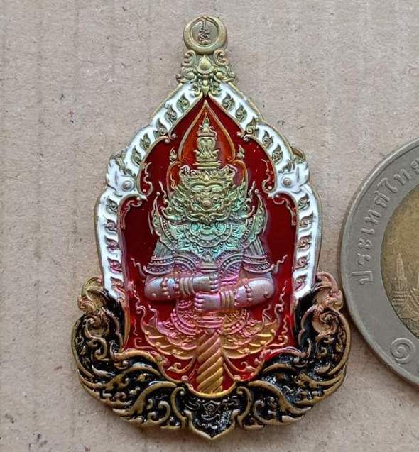 เหรียญท้าวเวสสุวรรณ จ้าวทรัพย์ หลวงพ่อทอง วัดบ้านไร่ จ นครราชสีมา ทองทิพย์ผิวรุ้งลงยา เลข424+กล่อง