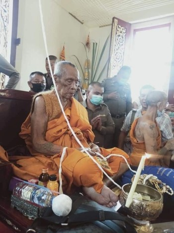 พระชัยฯ หลวงพ่อสำเร็จศักดิ์สิทธิ์ รุ่นสำเร็จชนะจน ปี 2564 เนื้อทองทิพย์ เนื้อทองทิพย์ ลุ้นเลขสวย 