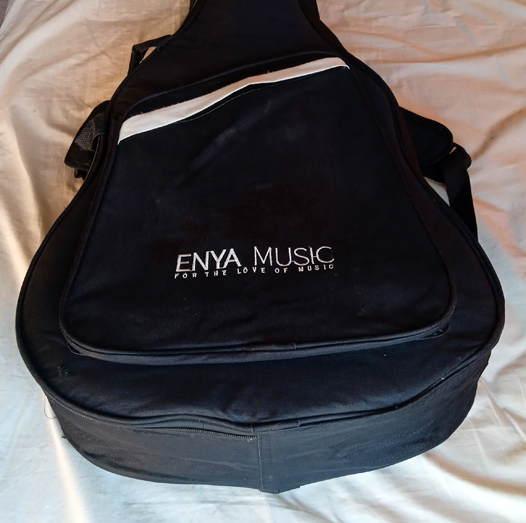 กระเป๋ากีตาร์ ENYA อย่างดี มีบุฟองน้ำ พร้อมสายสะพาย
