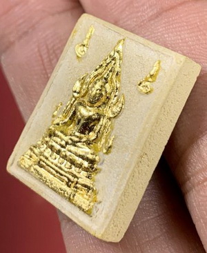 สมเด็จคำข้าว หลวงพ่อฤษีลิงดำ วัดท่าซุง สภาพสวย ลงทองคำเดิมๆ