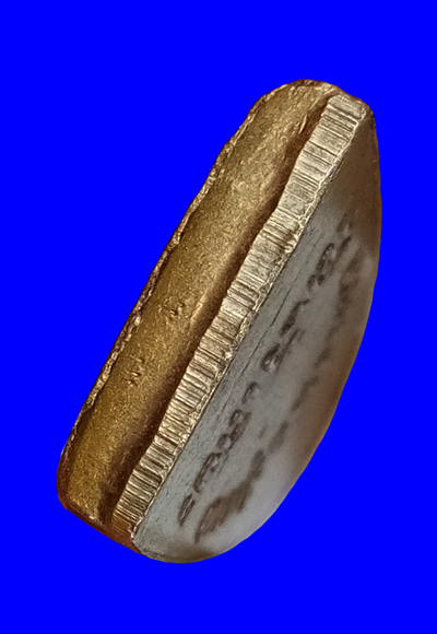 พระหลวงปู่ทวด วัดพังเถี๊ยะ พิมพ์กลีบบัว เนื้อโลหะผสม+กะไหล่ทอง ปี2505