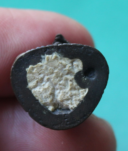 ((เคาะเดียวแดง)) รูปหล่อหลวงปู่เมฆ วัดลำกระดาน ฐานอุดผง