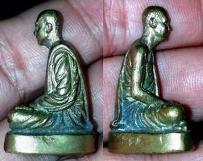 รูหล่อหลวงพ่อชำนาญ