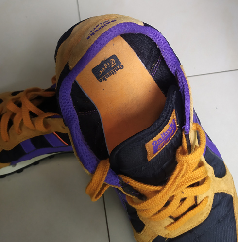 รองเท้า Onitsuka Tiger ของแท้ สภาพสวยเทพ พื้นยังกริ๊บๆเลย ,ขายถูกๆ ราคาแบ่งปันกันไปครับ