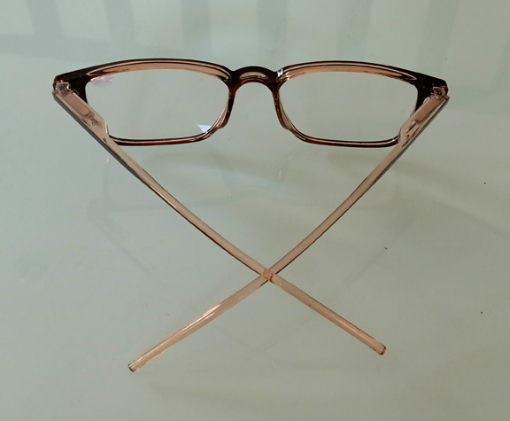 แว่นสายตายาว Clear Frame Side Dash ของใหม่ เลนส์คมชัดมาก พร้อมกล่องหรูหรา