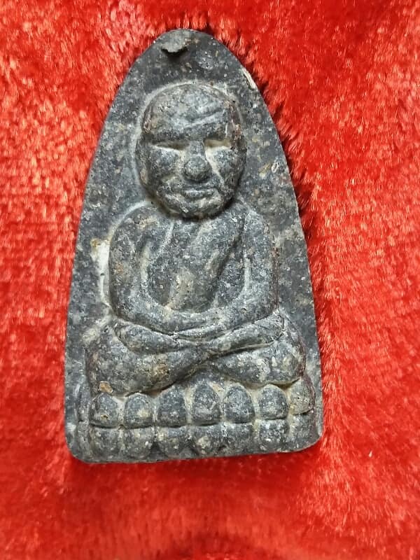 พระผงของขวัญ หลวงปู่ทวด วัดห้วยมงคล พิมพ์ใหญ่  +กล่อง เคาะเดียวครับ