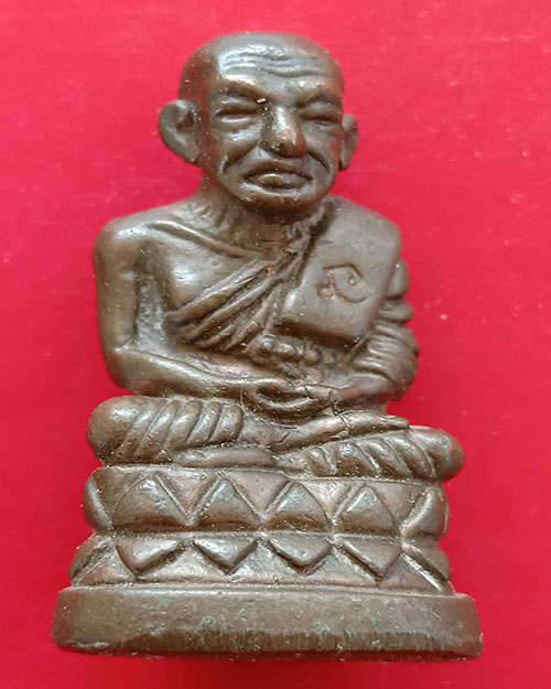 หลวงปู่ทวดอาจารย์นอง วัดทรายขาว