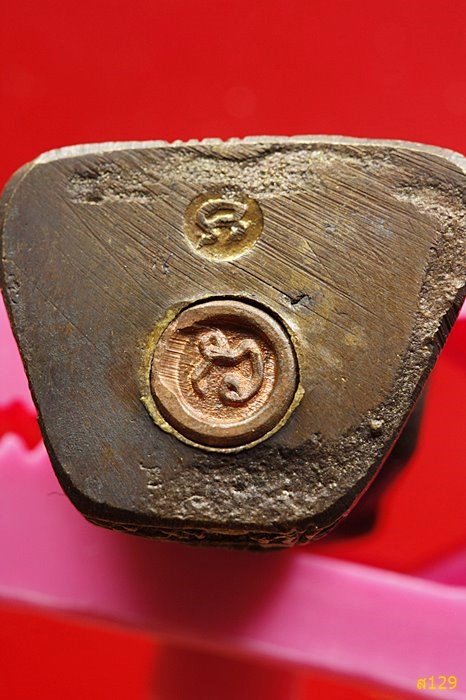 รูปหล่อ รุ่น 99 หลวงปู่บุดดา ถาวโร วัดกลางชูศรีเจริญสุข จ.สิงห์บุรี พร้อมกล่องเดิม