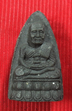 หลวงปู่ทวด เนื้อผง หลัง พร.อาจารย์นองปลุกเสกปี 2537