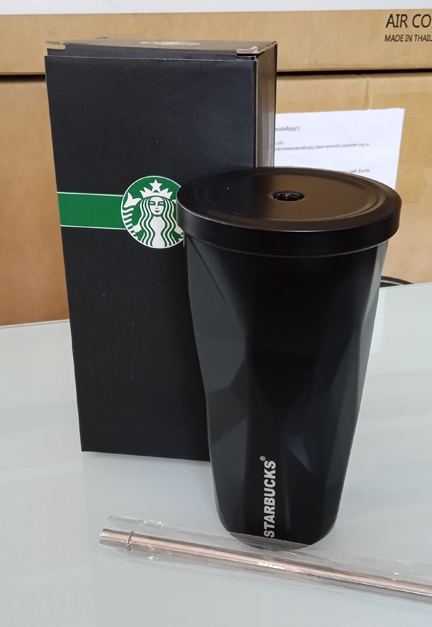 แก้ว STARBUCK สีดำ สวยๆ ของใหม่ มีหลอดสแตนเลสในชุด