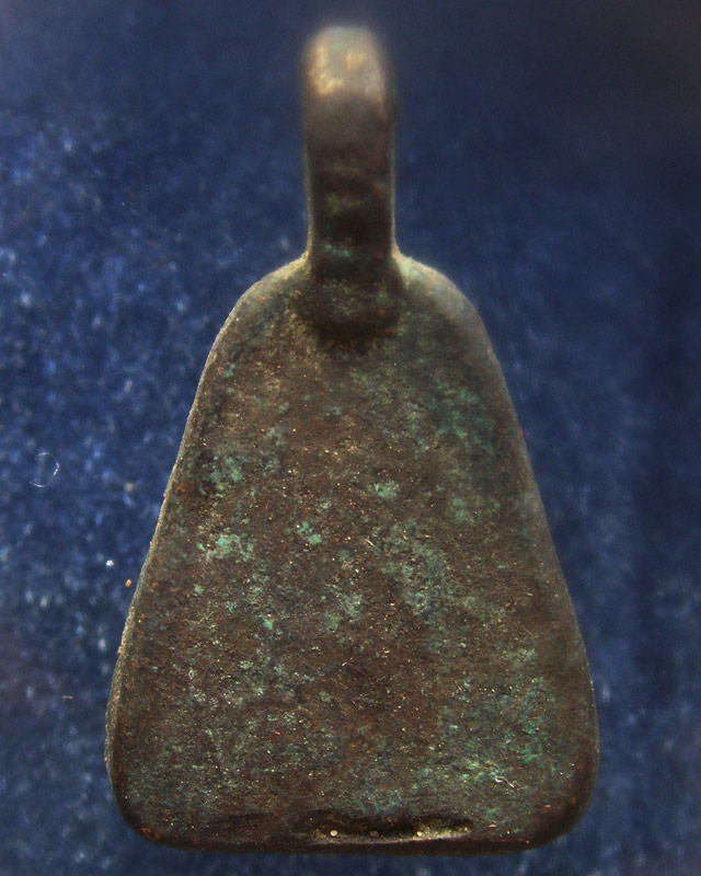 แท้จากวัด...เหรียญหล่อจอบใหญ่ หลวงพ่อเงิน รุ่นปืนแตก วัดคงคาราม (บางคลานใต้) พร้อมกล่องเดิม (1)