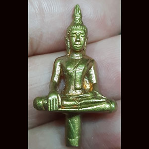 พระยอดธงหลวงพ่อเพชร ไม่ทราบที่