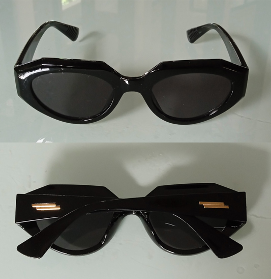 ของใหม่ แว่นกันแดดสตรี SUPER BLACK FRAME พร้อมกล่องดีไซน์สวย