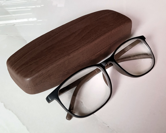 ของใหม่ แว่น Black-Brown Frame จากญี่ปุ่น สายตายาว ขาสปริง