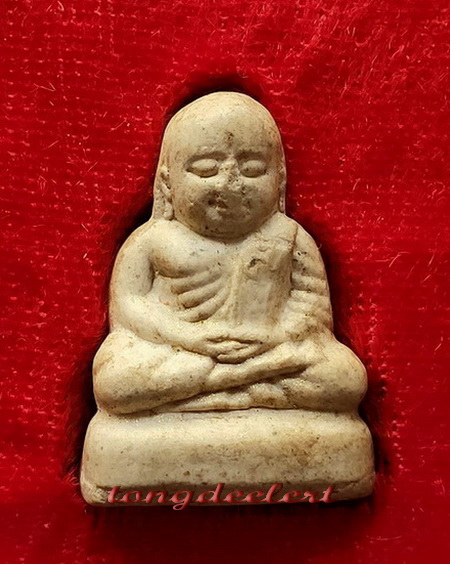 รูปหล่อหลวงพ่อเงิน วัดบางคลาน ญสส. สมเด็จพระญาณสังวรฯ วัดบวรนิเวศ รุ่นแรกค่ะ