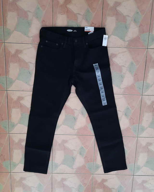 กางเกงยีนส์ OLD NAVY slim fit จากอเมริกาใหม่ยังไม่ได้ใช้ผ้ายืดเอววัดจริง 32นิ้ว ขายาวจากเอว 39.5นิ้ว