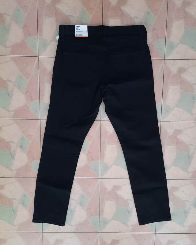 กางเกงยีนส์ OLD NAVY slim fit จากอเมริกาใหม่ยังไม่ได้ใช้ผ้ายืดเอววัดจริง 32นิ้ว ขายาวจากเอว 39.5นิ้ว
