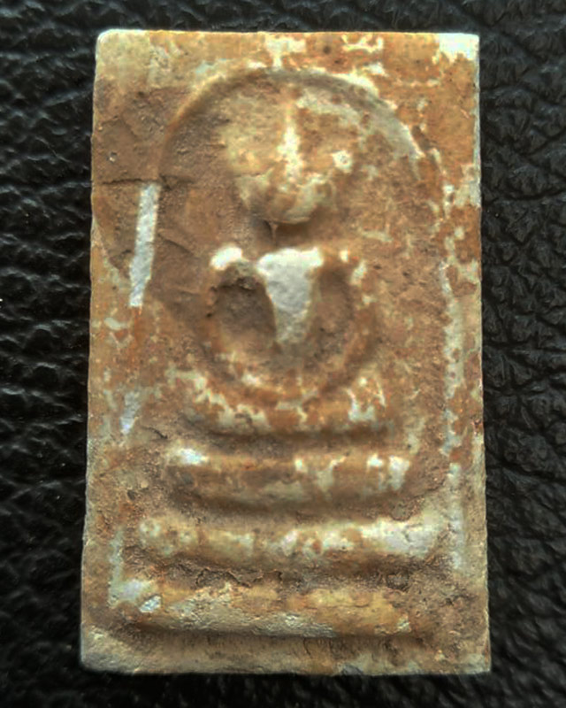 2.สมเด็จหลวงปู่ลำภู วัดใหม่อมตรส พิมพ์อกครุฑ ลงกรุ ยุคต้น ปี 2502+ใบประกาศที่ 3