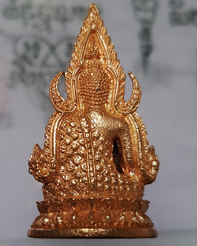 รูปหล่อพระพุทธชินราช หลวงพ่อพัฒน์ วัดห้วยด้วน นครสวรรค์ รุ่นเจ้าสัว มหาเศรษฐี เนื้อขันลงหิน