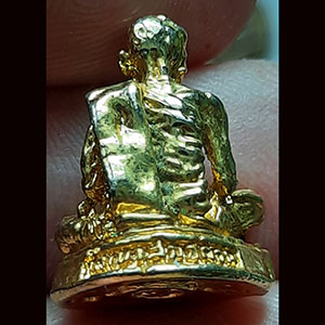 พระรูปหล่อหลวงพ่อบุญมี วัดเขาสมอคอน จ.ลพบุรี { กะไหล่ทอง ตอก โค็ต}