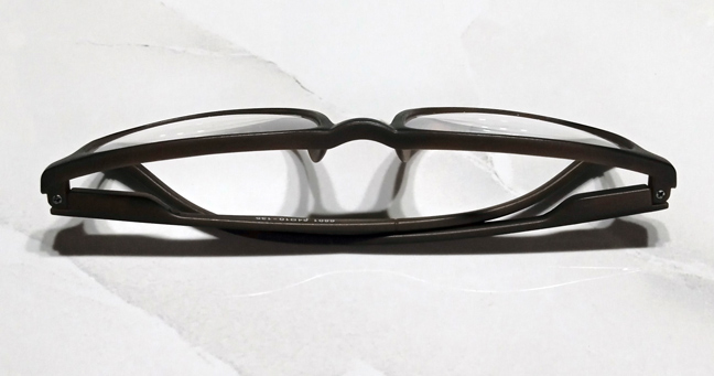 ของใหม่ พร้อมส่งฟรี ขายต่อถูกๆไปเลย แว่นสายตายาว ขาสปริง BlackBrown Frame สบายตา