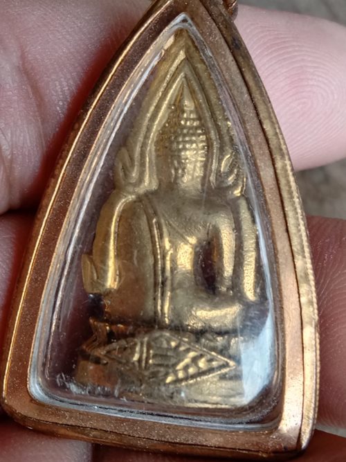 พระพุทธชินราช ในกรอบทองไมครอน