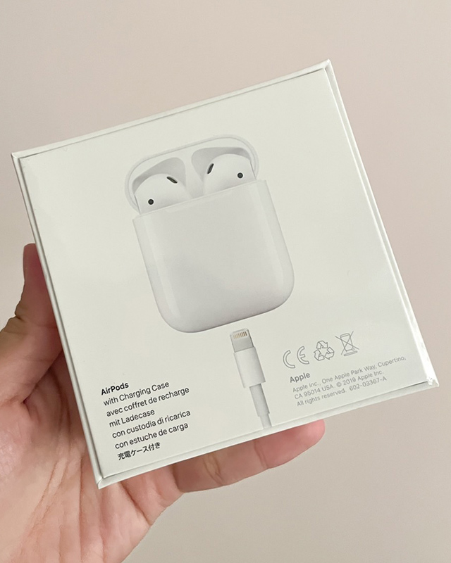 ขาย Airpods2 with charging case ยังไม่แกะซีล เครื่องศูนย์ไทย ผลิต 01/65