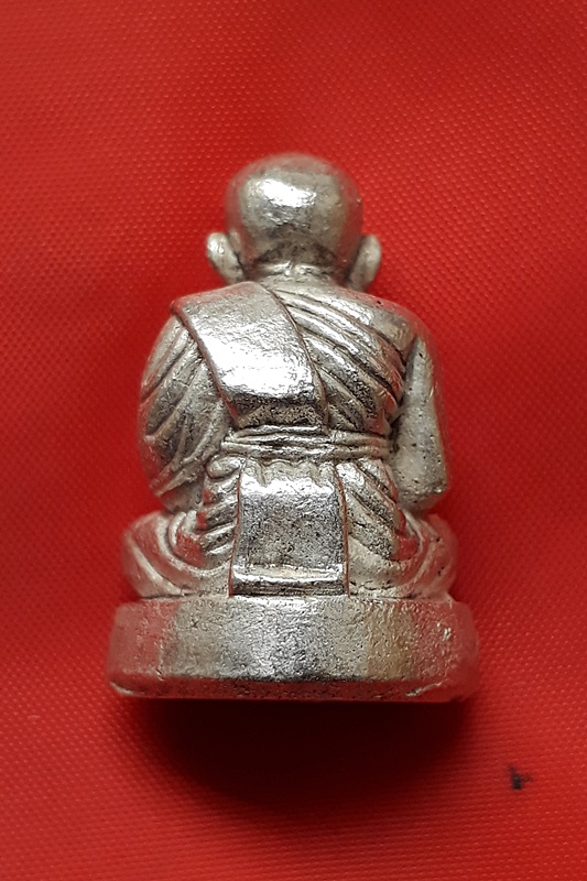 รูปหล่อหลวงปู่ทวด เนื้อเงิน