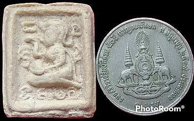 *แม่นางกวักถือถุงเงินถุงทอง หลวงพ่อสงวน วัดไผ่พันมือ สุพรรณบุรี*