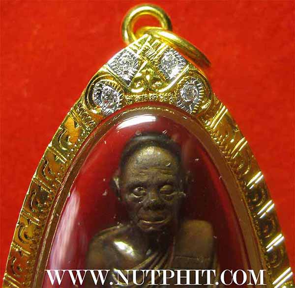 รูปปั๊ม ลพ.คูณ รุ่นแรก แท้เก่าแก่มาตั้งแต่ปี ๓๖ เลี่ยมทอง+บัตรรับรองพระแท้*55