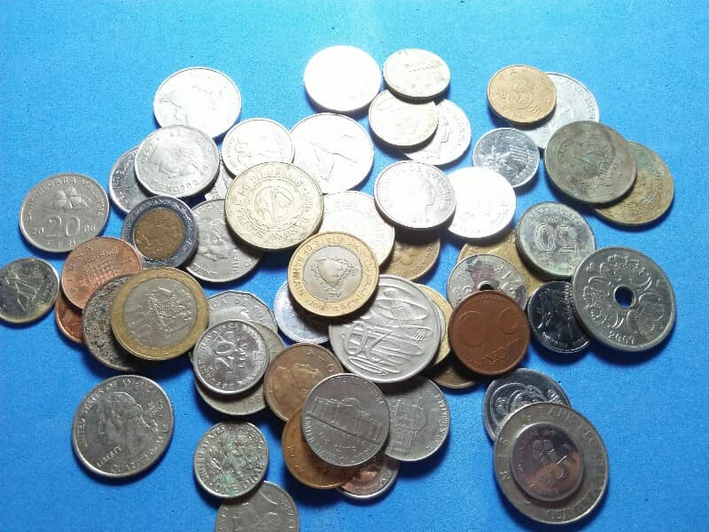 เหรียญต่างประเทศ 55 เหรียญ คล่ะประเทศ   เคาะเดียวครับ