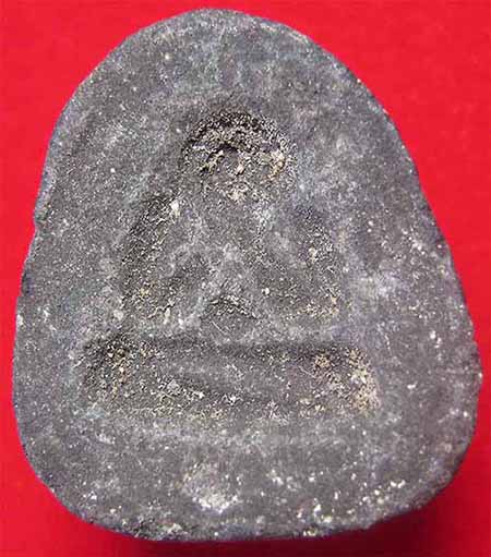 พระปิดตาหลวงปู่เฮี้ยง วัดป่าฯ พ.ศ.๒๕๐๘ พิมพ์ปีกกว้างหลังแบบ+บัตรรับรองพระแท้*85