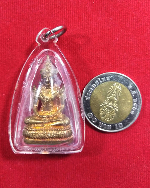 พระแก้วมรกตหลวงปู่สิงห์ สิริวัณโณ วัดภูถ้ำพระ จังหวัดนครพนม